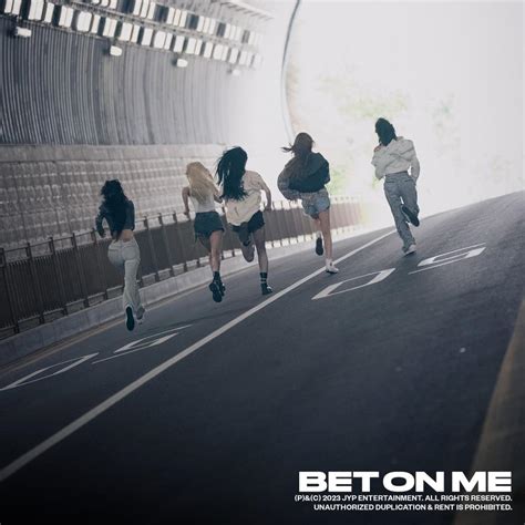 BET ON ME (English Translation) – ITZY .